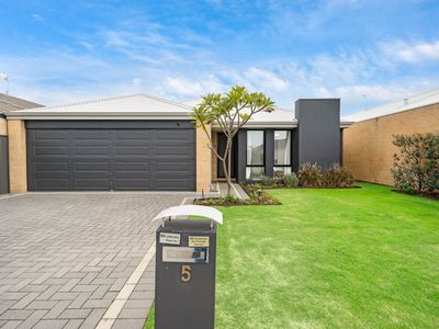 5 Mystery Road, Banksia Grove