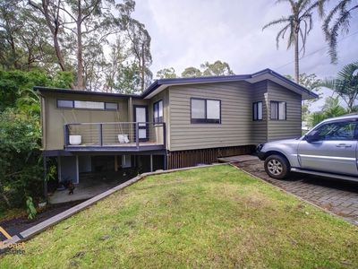 4 Valley Road, Smiths Lake