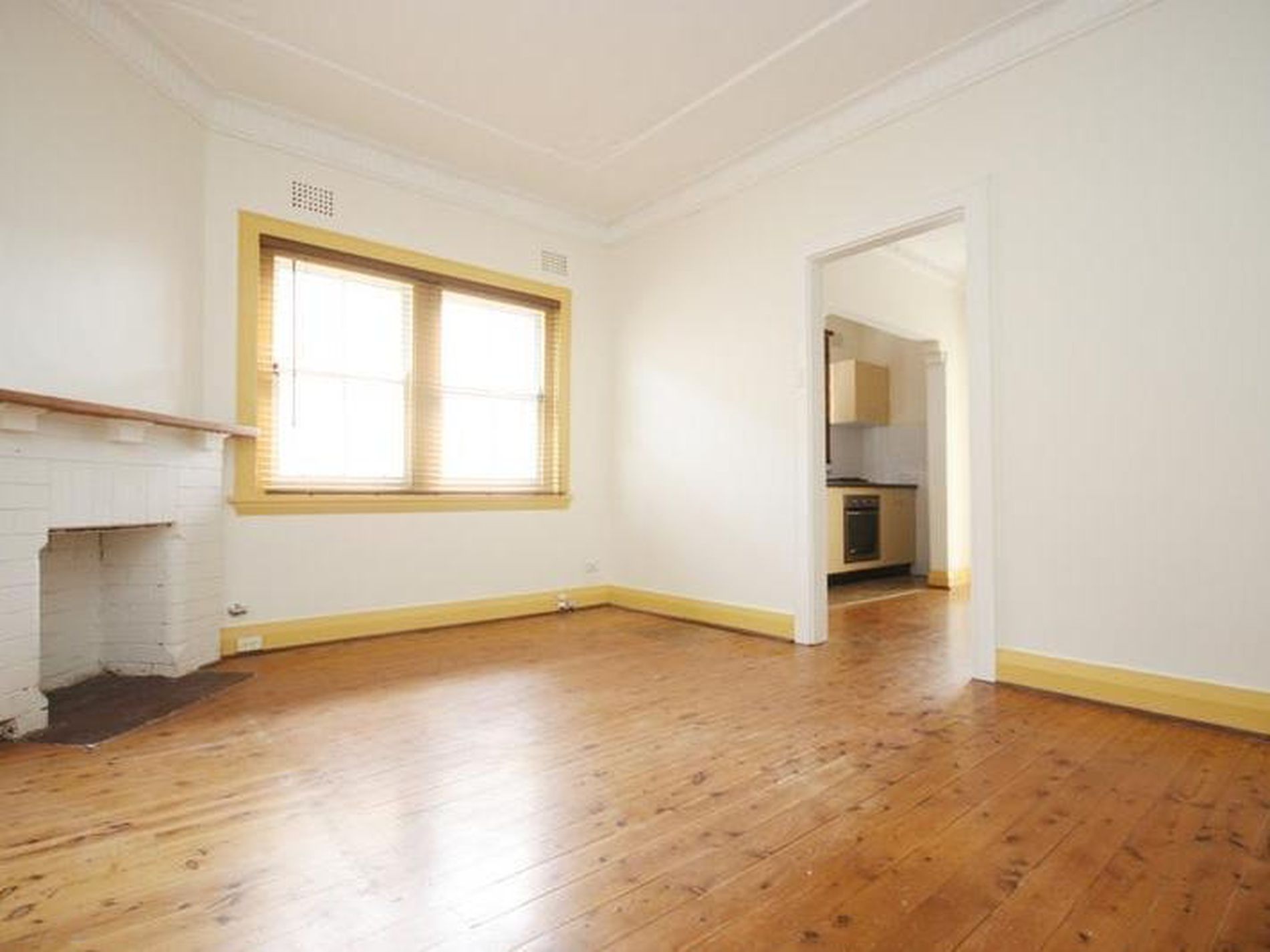 8 Lucy Street, Ashfield