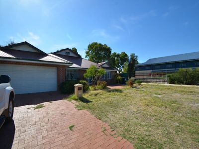 33 Norbury Way, Langford