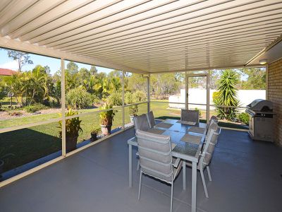 11 SOUTHFORK CCT, Burrum Heads