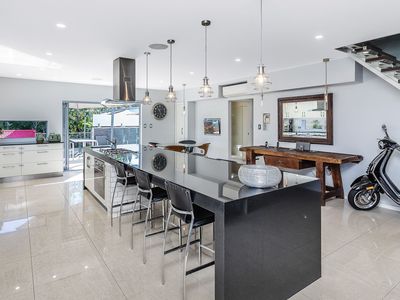 72 Eureka Street, Kelvin Grove