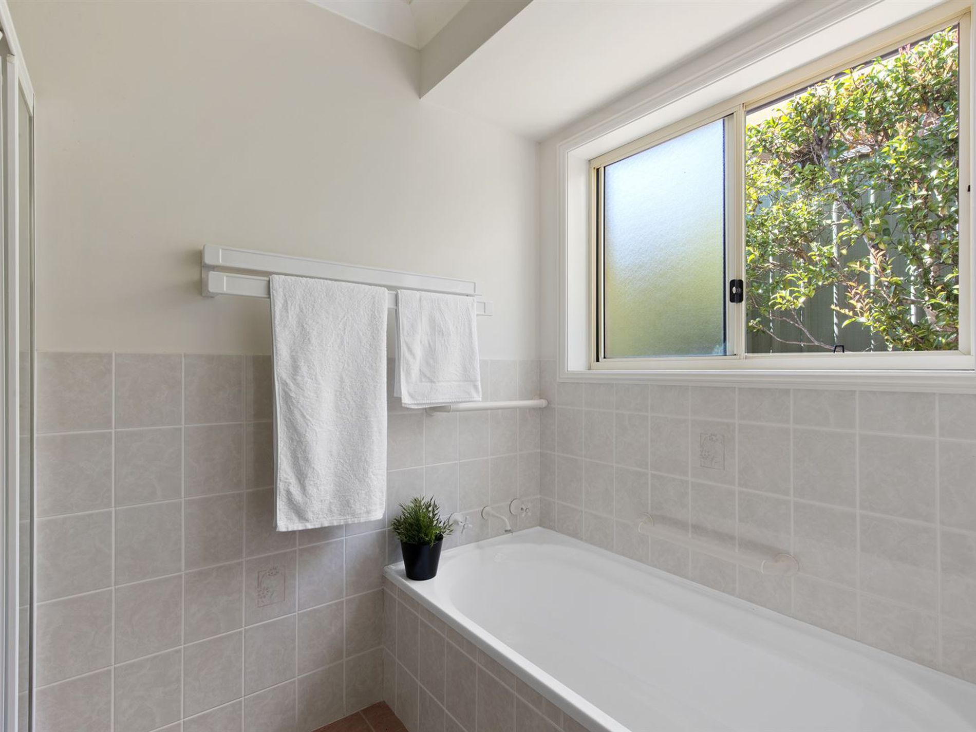 36 Golden Wattle Drive, Ulladulla