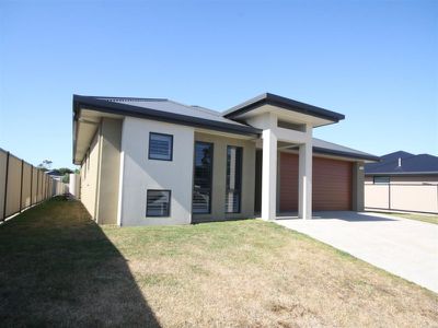 12 Sandy Crescent, Wynyard