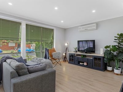 22 MARTINDALE CRESCENT, Seymour