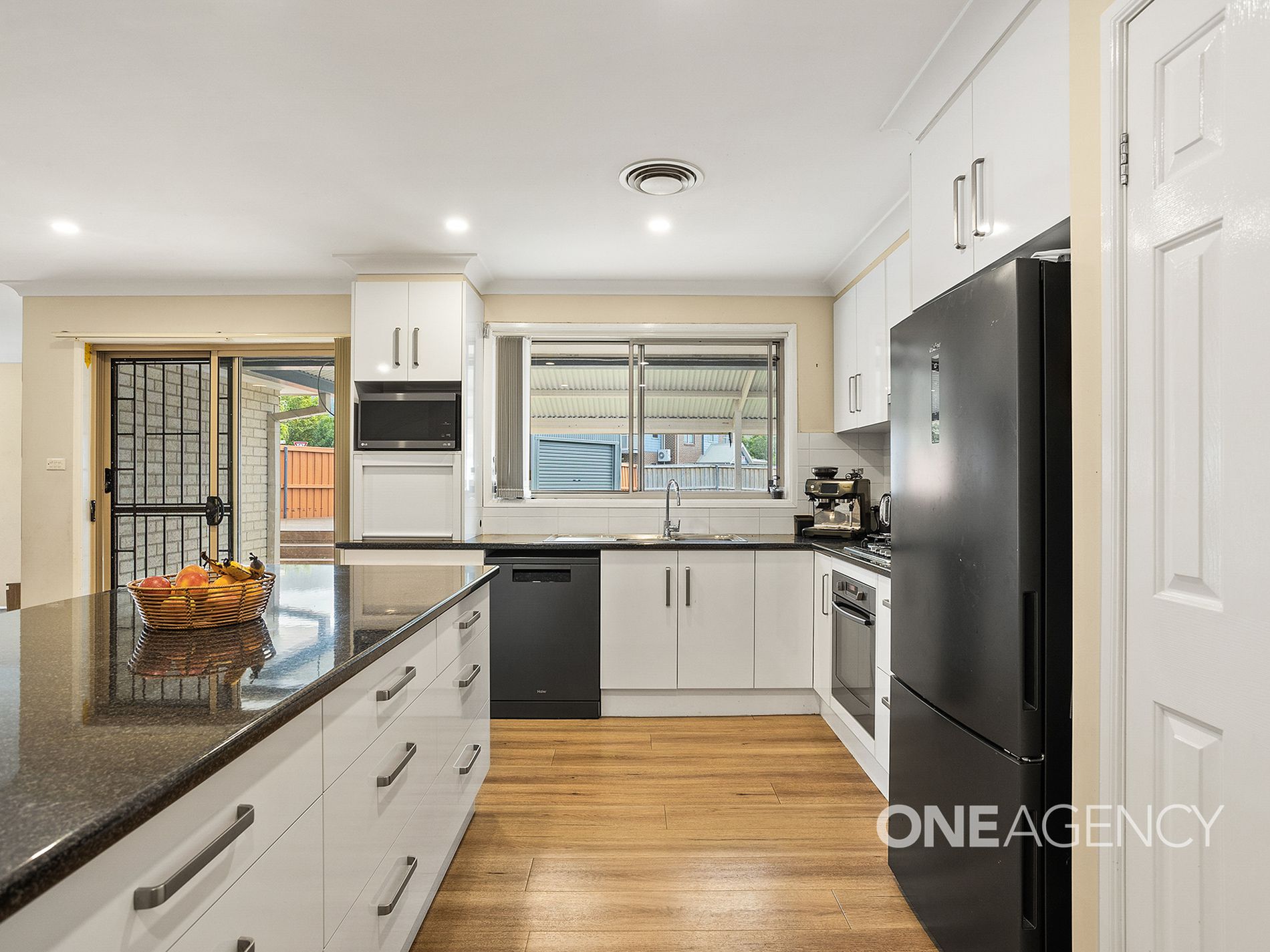 2 Stubbs Road, Albion Park