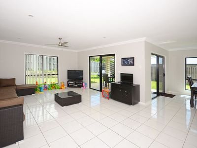 11 PARKLANDS BLVD, Wondunna