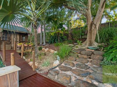 18 Lemonwood Court, Douglas