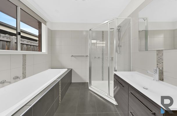 80 Mitford Crescent, Craigieburn