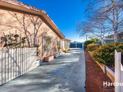 4 Lambie Place, Florey
