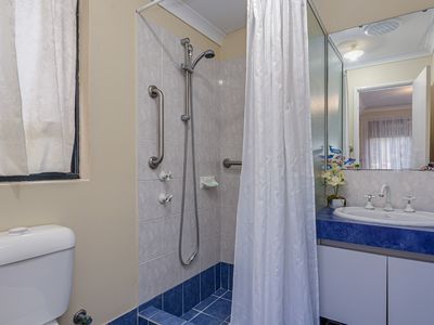 4 Bass Chase, Yanchep