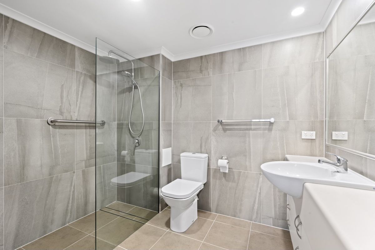 312b / 1-8 Paradise Island, Surfers Paradise