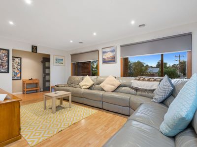 4 Poplar Grove, Langwarrin