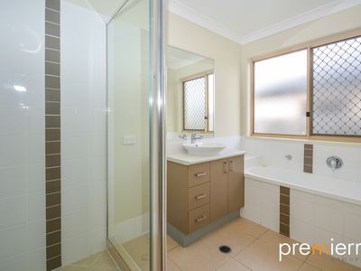 19 Doorey Street, One Mile