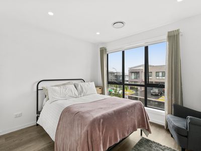 83 Wangolove Street, Tallawong