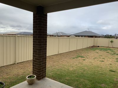 52 Madden Drive, Griffith