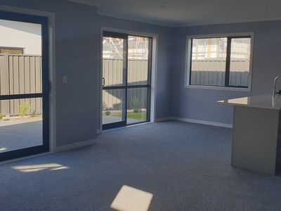 27 Kakī Drive, Kenepuru