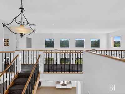 5 Ironbark Court, Hidden Valley