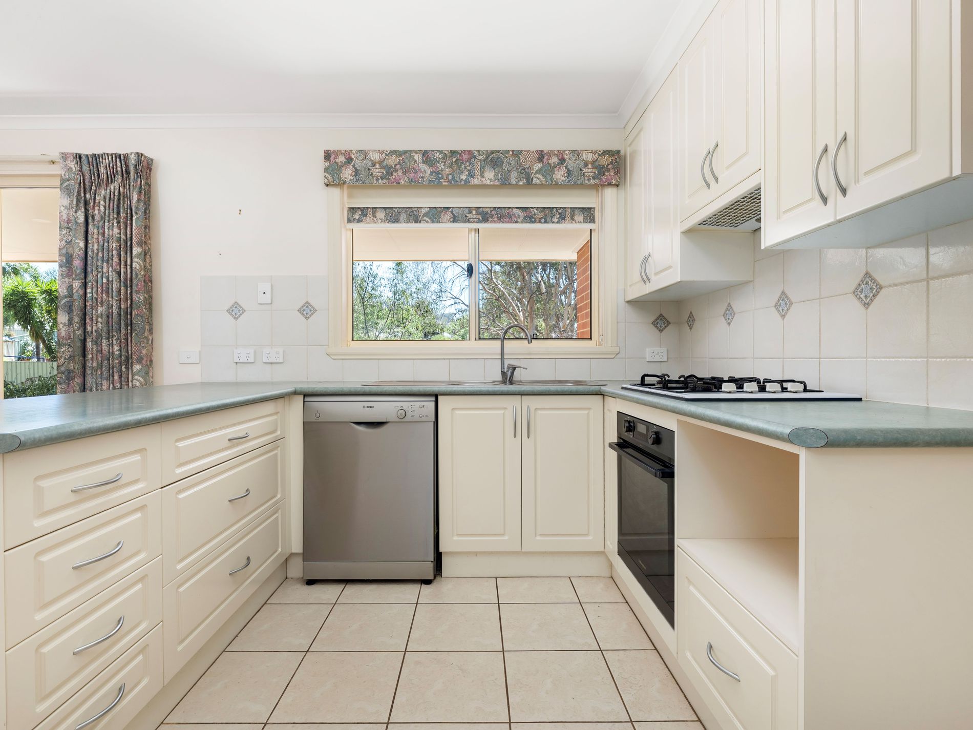 748 UNION ROAD, Glenroy