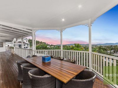 5 / 18 High Vista Drive, Mount Louisa