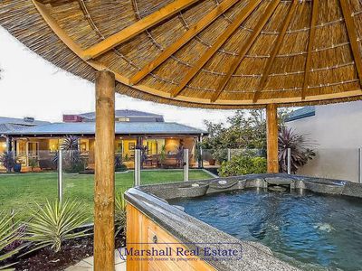 4 Latifa Close, Ocean Reef