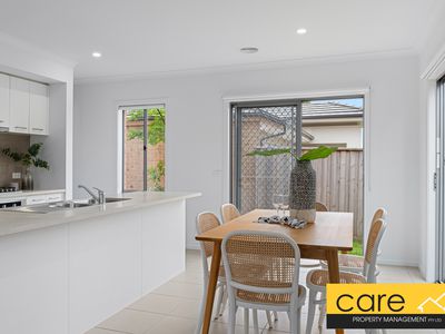 25 O'Meara Cres, Cranbourne East