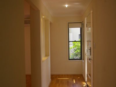 8 Heathwood Drive, Collingwood Park