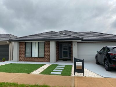 17 Pastille Road, Manor Lakes