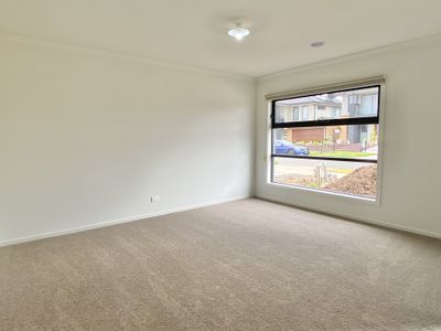 18 Nectar Avenue, Manor Lakes