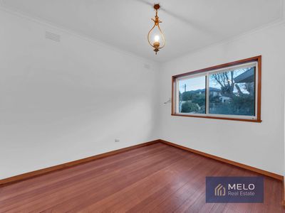 30 Riverview Street, Avondale Heights
