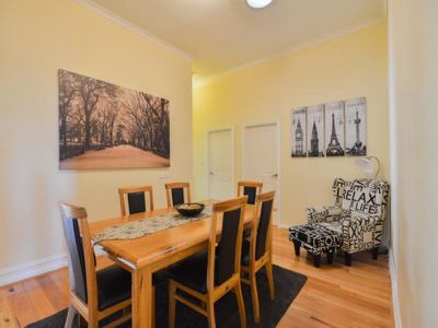 15 Bourke Street, Piccadilly