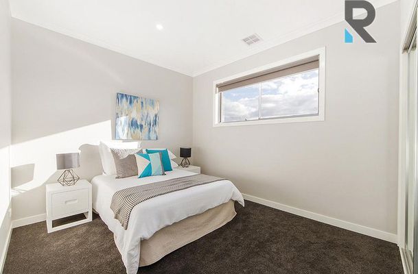 75 Horizon Boulevard, Greenvale