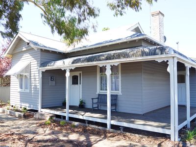 28 Albert Street, Horsham