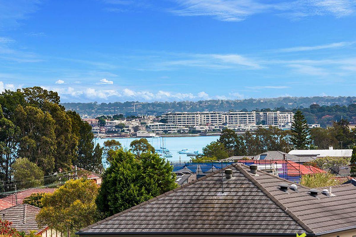 A325 / 3 McKinnon Avenue, Five Dock