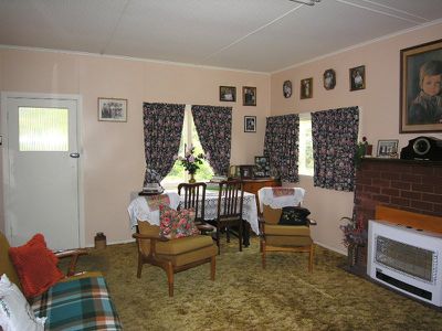 1 Field Road, Lonnavale