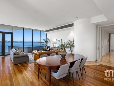9 / 8 Mounts Bay Road, Crawley