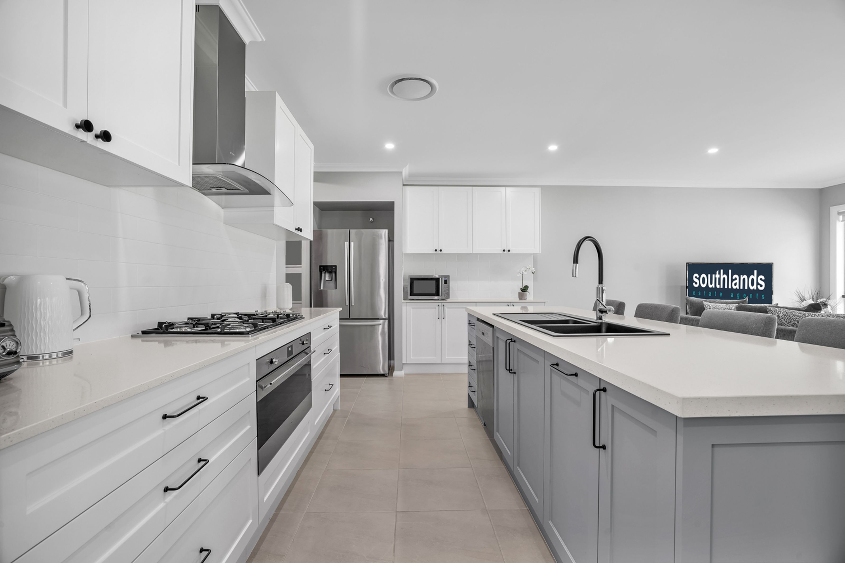 150 Rickards Road, CASTLEREAGH