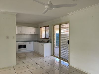 1 Twolyn Street, Urangan