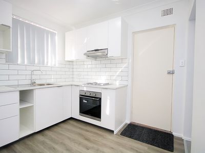 9 / 16 Renown Avenue, Wiley Park