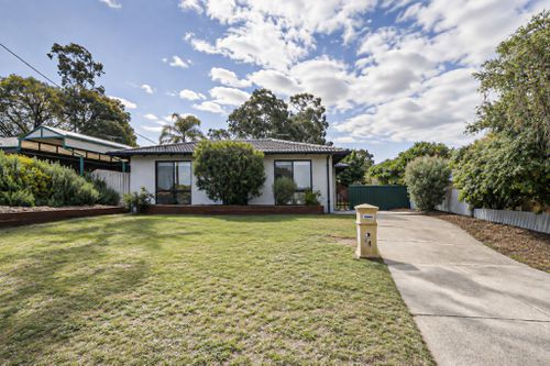64 Ravenscroft Way, Kelmscott