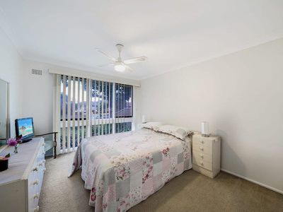 9 Dredge Avenue, Moorebank