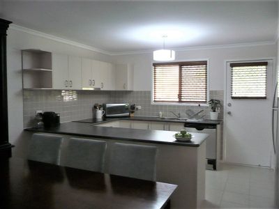 7 / 8 Briggs Road, Springwood