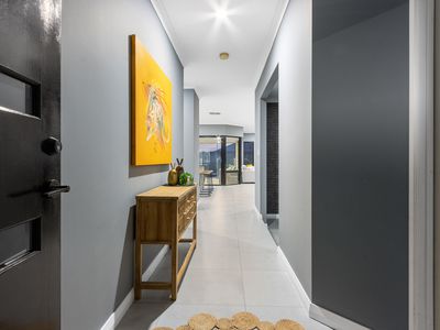 64 Hillhouse Way, Piara Waters
