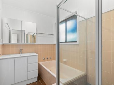 24 Yeovil Drive, Bomaderry
