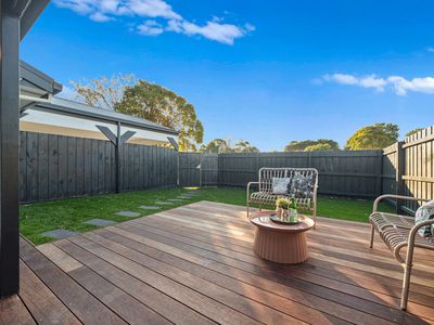 121 Eramosa Road, Somerville