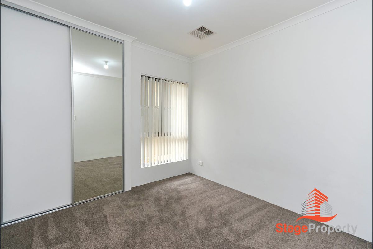 8 Astartea Parkway, Piara Waters