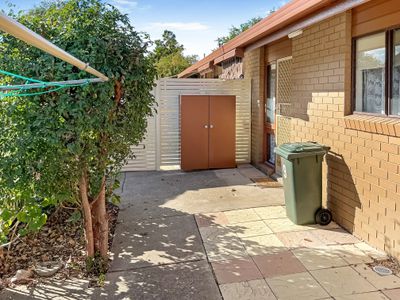 9 Shalom Place, Horsham