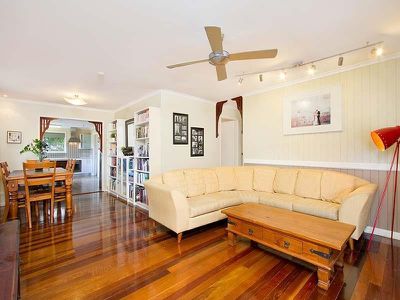 10 Karoonda Crescent, Rochedale South