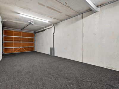 E / 1 Hillcrest Avenue, Hillcrest