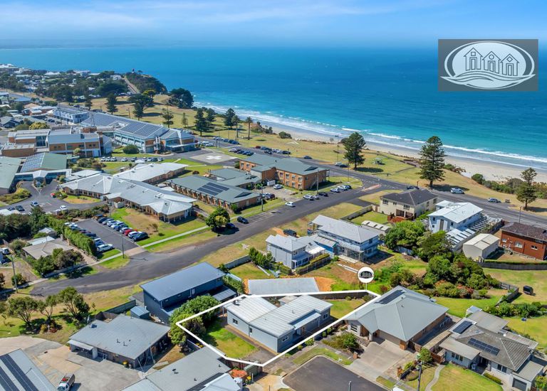 9 Market Court, Portland